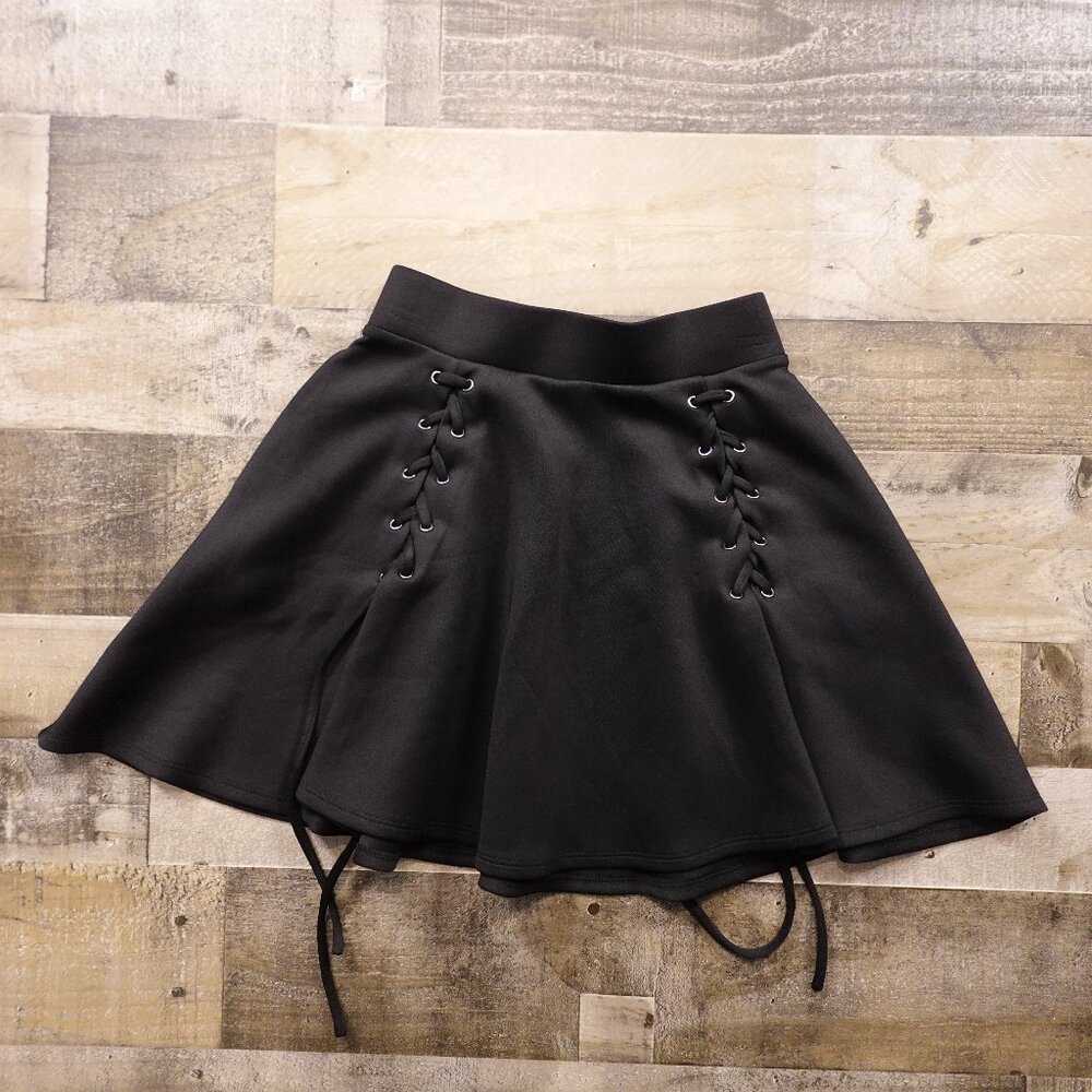 Hot Topic Lace-Up Skater Skirt Women’s XS Black Gothic Punk Metal Grunge Alt